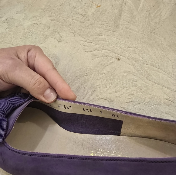 Genuine suede Salvatore Ferragamo loafers - Picture 2 of 3